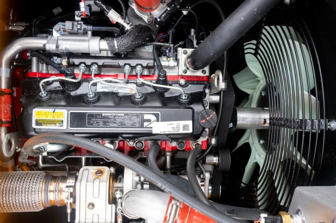 现代国四HX200挖掘机:效率出色、回本快!