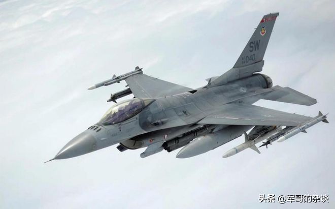 印度产的三代半机比美F35贵？如此自信为什么全世界都不敢买？(图7)