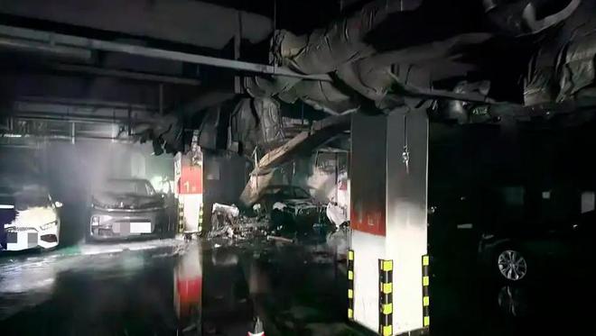 小鹏汽车地库起火烧毁十七辆车？回应：电池未见异常车辆曾改装