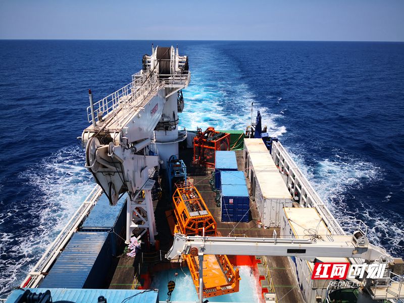 “海牛”项目核心团队：逐梦深蓝向更深处掘进(图4)