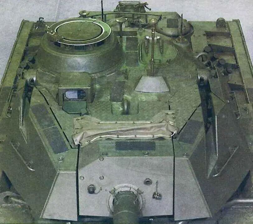 《坦克世界》410毫米穿深钢针+陶瓷复合装甲！M48A5竟在异国终极变身“大巴顿”(图6)