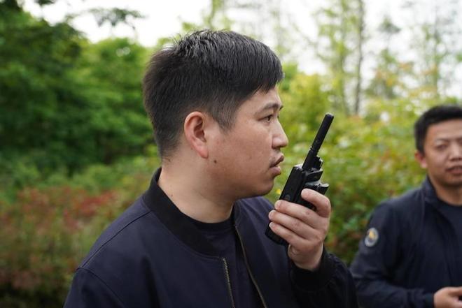 叉车的组成部件及功能详解(图2)