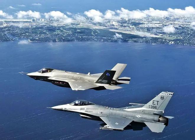 F-35坠毁原因查明!油中掺水致战机空中直线下坠：离谱事故震惊美媒(图2)