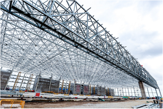 东航云锦智建10小时精准升空6029吨“钢铁穹顶”