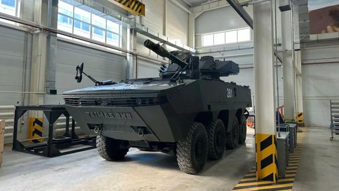 哈萨克斯坦Taimas8×8步兵战车服役却是“长脖怪”。(图5)