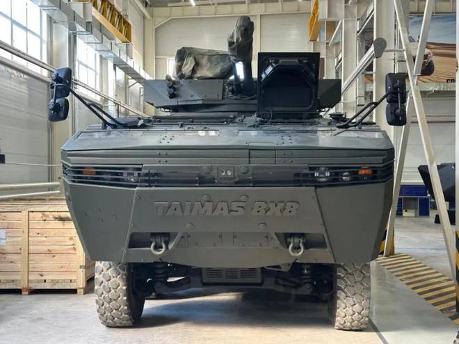 哈萨克斯坦Taimas8×8步兵战车服役却是“长脖怪”。(图4)