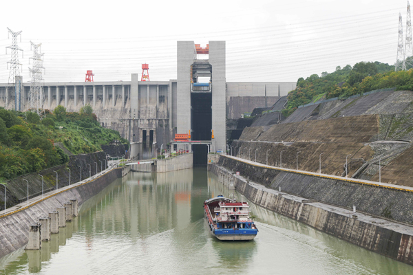 三峡升船机结束2025年计划性停航检修恢复通航