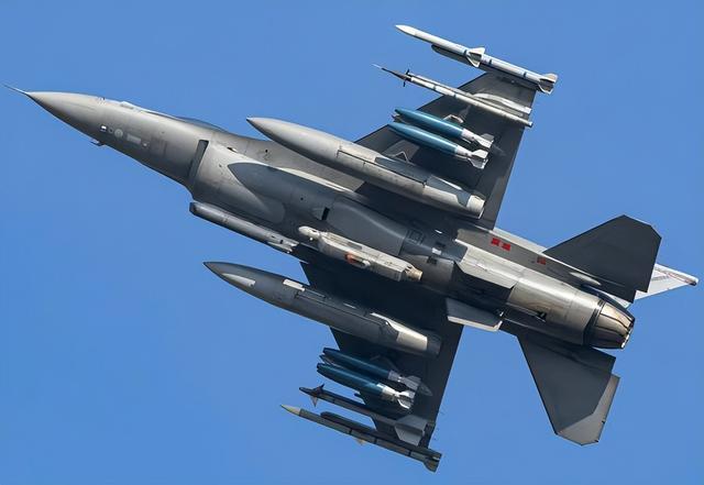 每一代都吊打全世界服役即落伍？印度战斗机70年的飞行幻觉(图2)