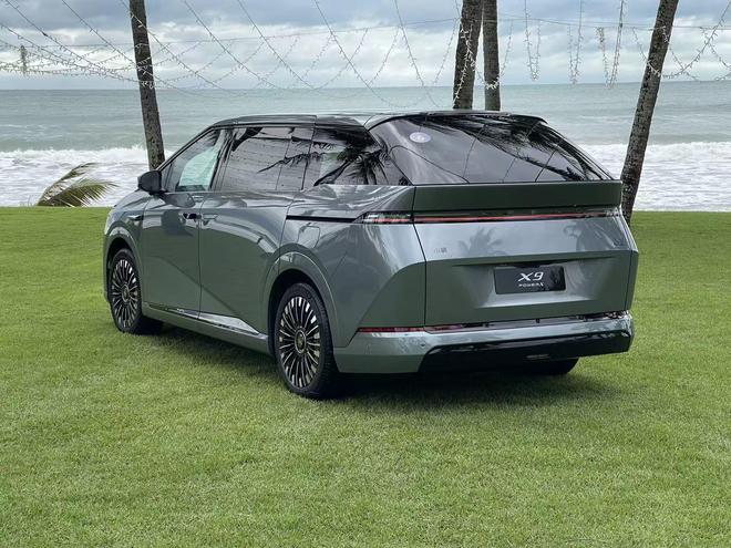 预售35万起！1602km超长续航+5C快充小鹏X9增程版终结MPV续航焦虑(图19)