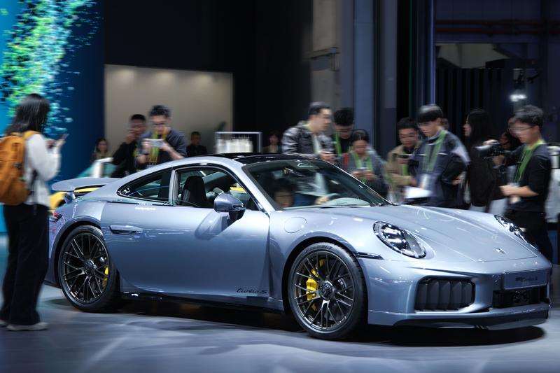 保时捷携两款标志性911登陆进博会演绎经典与创新的时代对话(图4)