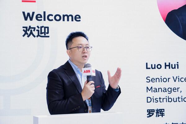 ABB在2025进博会首发AI+电力系统失效预测解决方案开启新型电力系统配电新模式(图3)