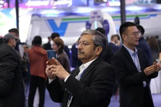 助力共赢推动创新2025中国商用车展开幕(图17)