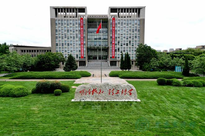 2025年电力行业用人新风向:专业对口比学校牌子更吃香