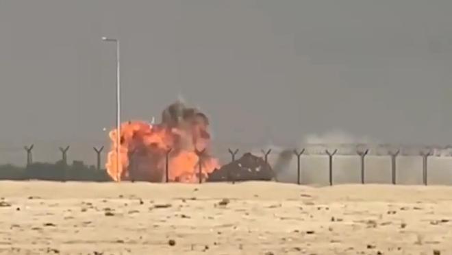 起飞前还在漏油!印度LCA战斗机迪拜坠毁：英国也跟着倒八辈子血霉(图5)