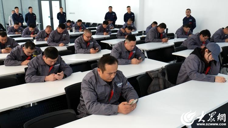 技能兴鲁丨山东省农机维修高手在潍柴雷沃展开巅峰对决(图2)