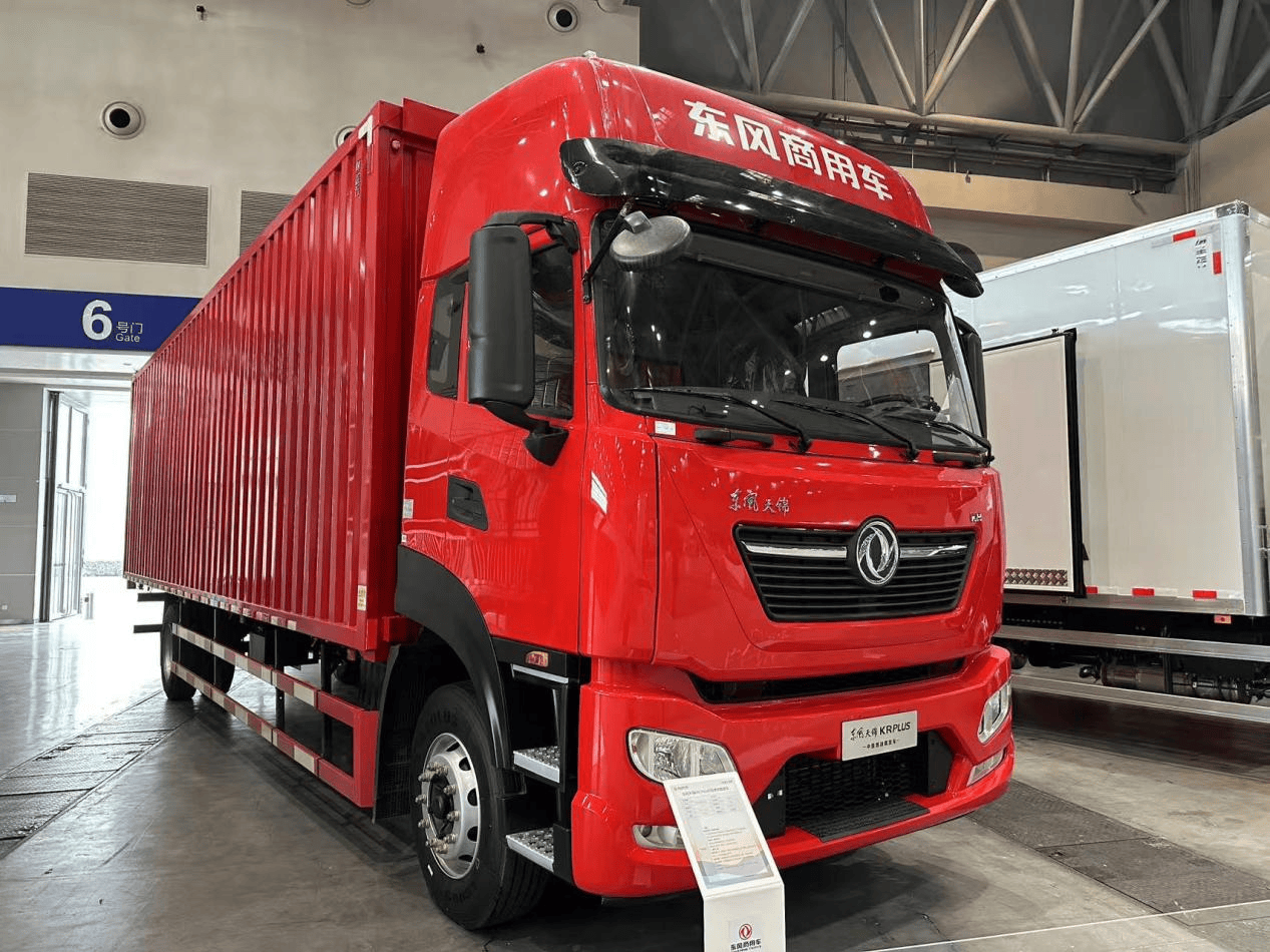 2026年型车大升级！东风天锦KRPlus、天龙KL变化在这里(图4)