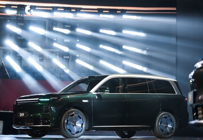 定了!「国补」明年继续实施涨疯了256G内存比RTX5090还贵岗位被AI替代遭解雇仲裁明确违法(图11)