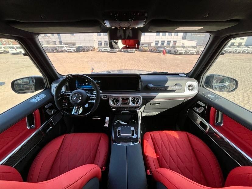 2025款奔驰G63AMG五座SUV触摸屏中控平底鼠标最新报价(图3)