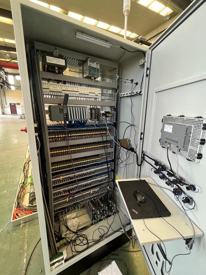 进入自动化生产线的世界电气控制系统设计、信息化和人工智能(图1)