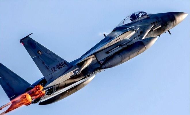 科威特空军一战封神？半天击落3架F-15E战机美军敢怒不敢言(图3)