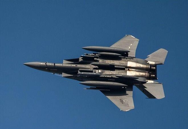 科威特空军一战封神？半天击落3架F-15E战机美军敢怒不敢言(图6)